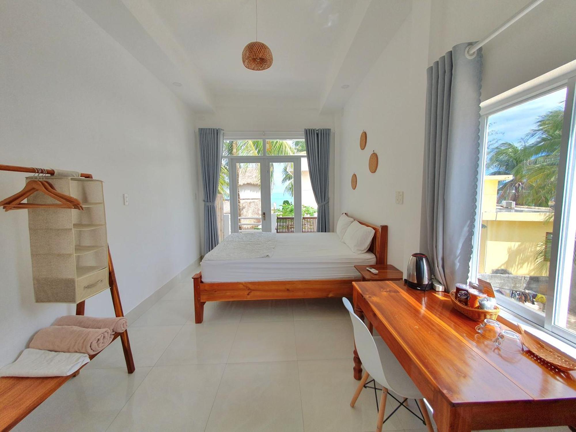 Lucky Spot Beach Bungalow Bed & Breakfast Song Cau Bagian luar foto