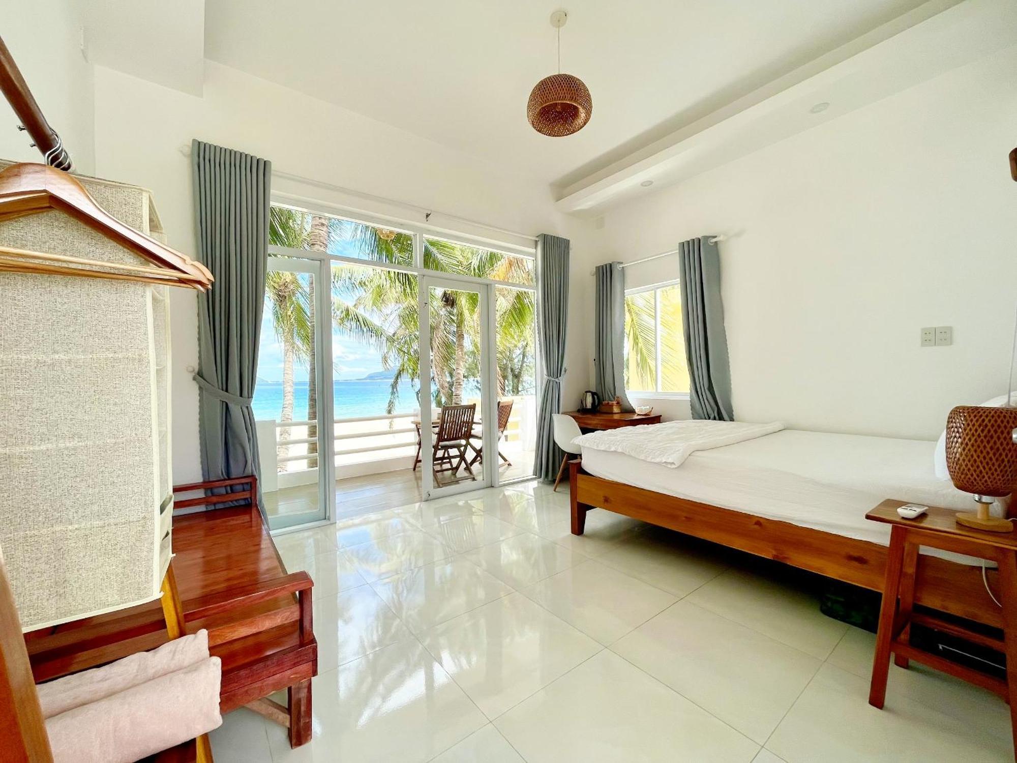 Lucky Spot Beach Bungalow Bed & Breakfast Song Cau Bagian luar foto