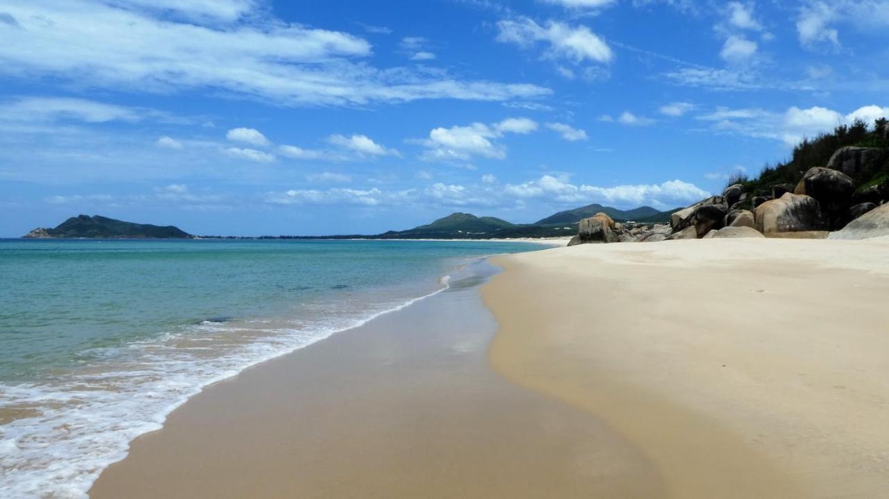 Lucky Spot Beach Bungalow Song Cau Bagian luar foto